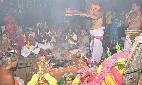 ரூ.8 கோடியில் திருப்பணி: கும்பகோணம் ஆதிகும்பேஸ்வரர் கோயிலில் பாலாலயத்திற்கான சிறப்பு யாகம் தொடக்கம்
