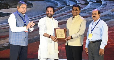கன்னியாகுமரி கடற்கரையின் முகப்புப் பகுதியை சிறப்பாக மேம்படுத்திய தமிழக சுற்றுலாத் துறைக்கு விருது