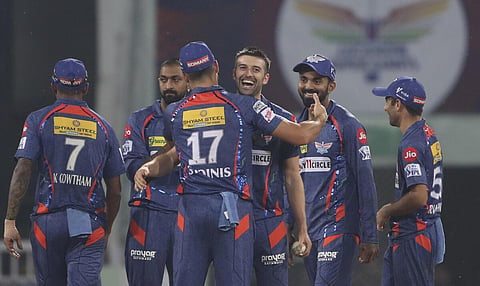 IPL 2023: LSG vs DC | மார்க் வுட்டின் 5 விக்கெட் - லக்னோ சூப்பர் ஜெயண்ட்ஸ் அணி முதல் வெற்றி