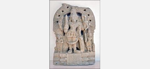 வீரபத்திரர் சிற்பம்