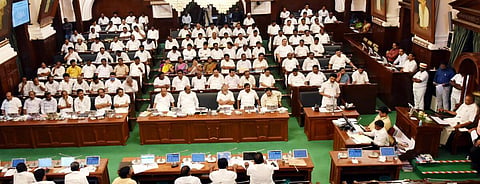 உடற்பயிற்சி கூடம் உரிமம் உள்ளிட்ட 2 சட்ட திருத்த மசோதா அறிமுகம்