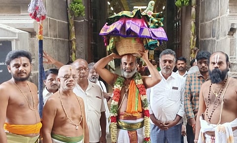 ஸ்ரீவில்லிபுத்தூர் ஆண்டாள் கோயிலில் இருந்து அனுப்பப்படும் மங்கலப் பொருட்கள்