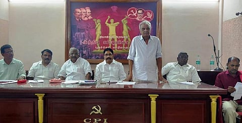‘புதுச்சேரி அரசு ஒப்புதலின்றி அதானிக்கு காரைக்கால் துறைமுகம் தாரைவார்ப்பு’ - இந்திய கம்யூனிஸ்ட் ஏப்.28-ல் ஆர்ப்பாட்டம்