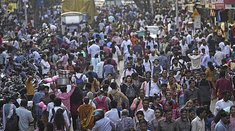 மக்கள்தொகையில் முதலிடம்: இந்தியா செய்ய வேண்டியது என்ன?