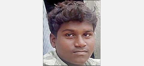திருவாரூர் மாவட்டம் முத்துப்பேட்டை அருகே துயரம் - தண்டவாளத்தில் உறங்கிய 3 இளைஞர்கள் உயிரிழப்பு