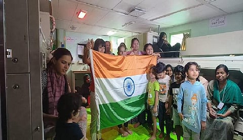 ஆபரேஷன் காவிரி | சூடானில் இருந்து 278 இந்தியர்களுடன் புறப்பட்டது ஐஎன்எஸ் சுமேதா கப்பல்