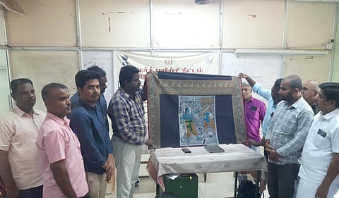 பரமக்குடி நெசவாளர் எம்.கே.சரவணனால் கைத்தறி சேலையில் தத்ரூபமாக வடிவமைக்கப்பட்ட ராமாயண போர்க் காட்சி.