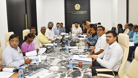 உதயநிதி ஸ்டாலின் தலைமையில் நடைபெற்ற ஆய்வுக் கூட்டம்