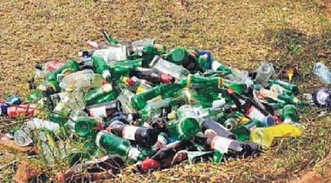 திறந்தவெளி பார் ஆக மாறிய மூல வைகை ஆறு: நடவடிக்கை எடுக்கப்படுமா?