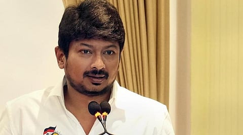 பல்வேறு துறைகளில் சாதனை படைக்க அரசின் வளர்ச்சிக்கு மாணவர்கள் உறுதுணையாக இருக்க வேண்டும்: அமைச்சர் உதயநிதி வேண்டுகோள்