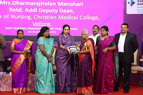 உலக செவிலியர் தினத்தையொட்டி 37 செவிலியர்களுக்கு விருது வழங்கல்