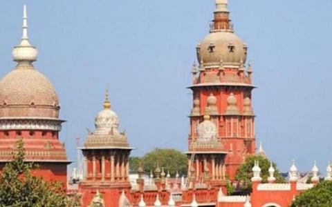 சுந்தரேஸ்வரர் கோயில் நிலத்தை குத்தகைதாரர்களிடம் இருந்து மீட்டு கோயில் வசம் ஒப்படைக்க உயர் நீதிமன்றம் உத்தரவு