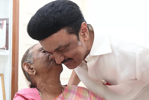 தாயின் எதிர்பார்ப்புகளையும் விருப்பங்களையும் நிறைவேற்றுவோம்: முதல்வர் மு.க.ஸ்டாலின்