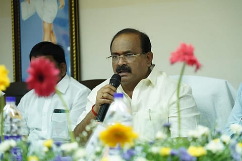 உணவுத்துறை அமைச்சர் அர.சக்கரபாணி