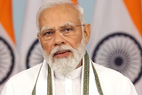 காணொளி மூலம் அசாம் வேலைவாய்ப்பு முகாமில் உரையாற்றும் பிரதமர் மோடி