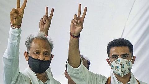 ராஜஸ்தான் அரசியல் | அசோக் கெலாட், சச்சின் பைலட் உடன் கார்கே, ராகுல் பேச்சுவார்த்தை
