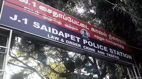 சென்னை | செல்போன் திருடிவிட்டு 3-வது மாடியிலிருந்து குதித்தவர் உயிரிழப்பு