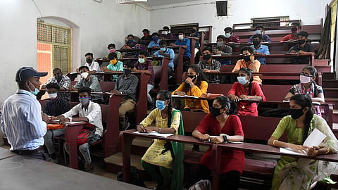 இந்தியாவில் உயர் கல்வி பயிலும் இஸ்லாமிய மாணவர்கள் விகிதம் சரிவு; எஸ்சி, எஸ்டி-யினரை விட குறைவு