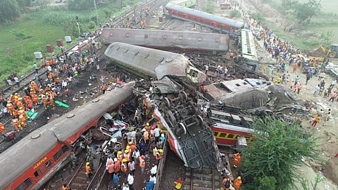 Odisha Train Accident | ரயில் விபத்தை காரணம் காட்டி விமானக் கட்டணத்தை உயர்த்தக் கூடாது: அரசு அறிவுரை