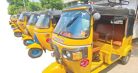 ஈரோட்டில் ‘தாறுமாறாக’ வசூலிக்கப்படும் ஆட்டோ கட்டணம்: முறைப்படுத்துமா மாவட்ட நிர்வாகம்?