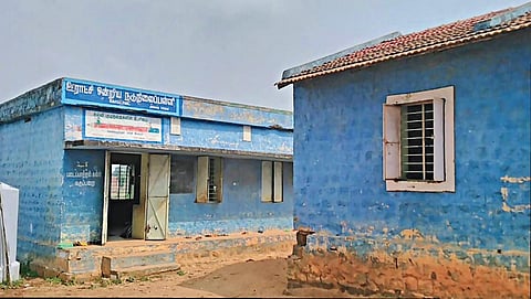 ஆசனூர் ஊராட்சியில் செயல்படும் கோட்டாடை அரசு நடுநிலைப்பள்ளி.
