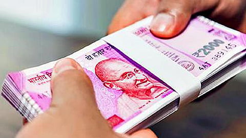 முறைகேடுகளை தடுக்க வங்கி குறுஞ்செய்தியில் ரூ.2,000 நோட்டு விவரம் வெளியிட வாடிக்கையாளர்கள் கோரிக்கை