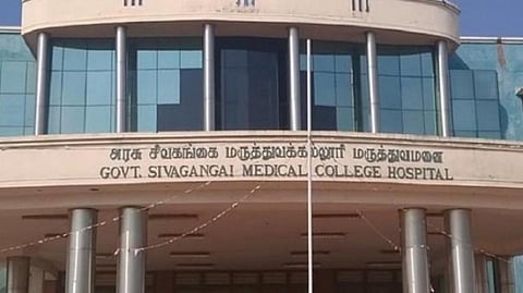 சிவகங்கை அரசு மருத்துவமனையில் நரம்பியல், சிறுநீரகவியல் மருத்துவர்கள் நியமிக்கப்படவில்லை என புகார்