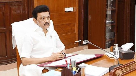 மின், மதுவிலக்கு துறைகளை யாருக்கு வழங்குவது? - முதல்வர் தலைமையில் ஆலோசனை