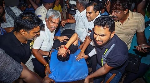 தனிநபர் உயிர் சம்பந்தப்பட்ட விஷயம் என்பதால் காவேரி மருத்துவமனையில் செந்தில் பாலாஜி சிகிச்சை பெற அனுமதி