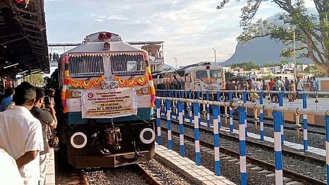 போடி ரயிலால் கேரள மக்களும் உற்சாகம் : ஐயப்ப பக்தர்களின் சிரமமும் குறைந்தது