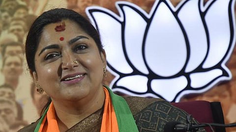 பெண் வெறுப்பு அரசியலுக்கு முடிவுகட்ட வேண்டும்