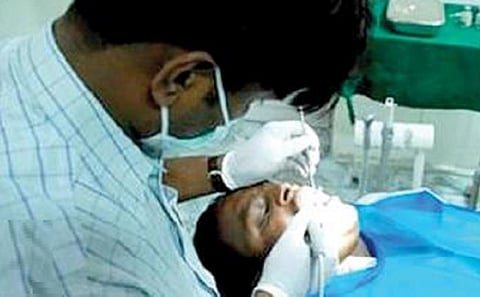 தென் மாவட்டங்களில் அரசு பல் மருத்துவக் கல்லூரி அமையுமா?