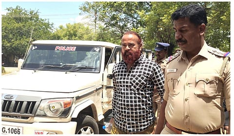 விருதுநகர் நீதிமன்றத்தில் ஆஜர்படுத்தப்பட்ட ரவுடி வரிச்சியூர் செல்வம்