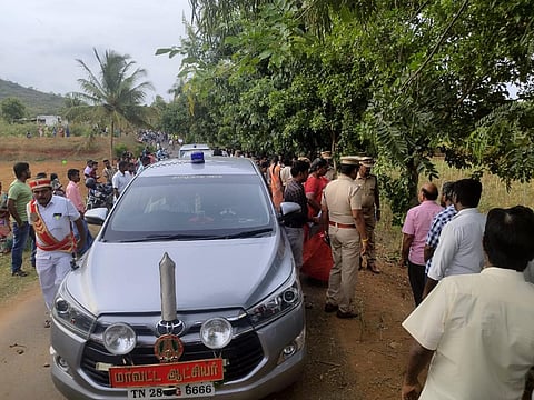 சம்பவ இடத்துக்கு விரைந்த அதிகாரிகள்.