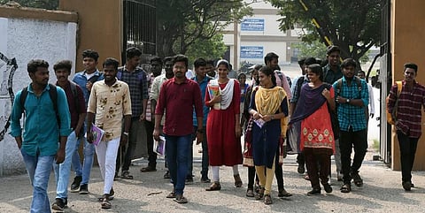 அரசு கலை, அறிவியல் கல்லூரிகளில் முதலாமாண்டு வகுப்புகள் தொடக்கம்