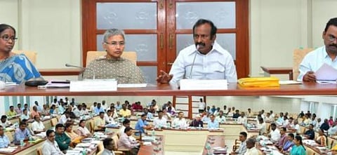 90 மிலி ‘டெட்ரா பேக்’ விற்பனை; டாஸ்மாக் நேரத்தை அதிகரிக்க ஆலோசனை: அமைச்சர் முத்துசாமி தகவல்