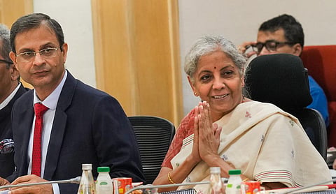 நிதி மோசடி தடுப்பு சட்ட வரம்புக்குள் ஜிஎஸ்டி நெட்வொர்க்கை சேர்க்க கூடாது: ஜிஎஸ்டி கவுன்சில் கூட்டத்தில் எதிர்க்கட்சி ஆளும் மாநிலங்கள் எதிர்ப்பு