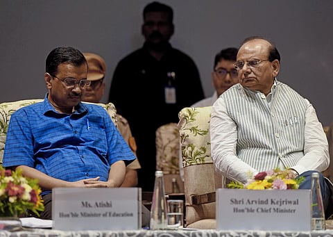 டெல்லி முதல்வர் அரவிந்த் கேஜ்ரிவால், துணைநிலை ஆளுநர் வி.கே. சக்சேனா | கோப்புப்படம்