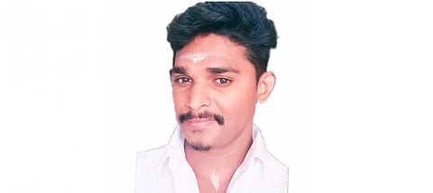 கீரப்பாளையம் ஒன்றிய பாஜக ஐடி விங் தலைவர் ஜெயக்குமார்