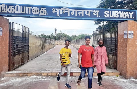 பயன்பாடு இல்லாமல் இருந்த தாம்பரம் சுரங்க நடைபாதை மீண்டும் திறப்பு