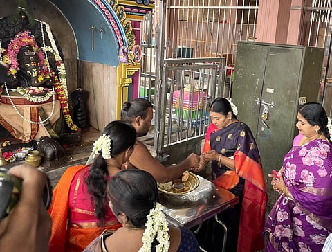 பழநி முருகன் கோயிலில் துர்கா ஸ்டாலின் சுவாமி தரிசனம்
