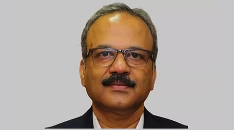 சளி, இருமலுக்கான ‘போல்கோடின்’ மருந்து பக்கவிளைவு ஏற்படுத்துவதால் மாற்று மருந்து அவசியம்: மருத்துவர் ராஜீவ் சிங் ரகுவன்ஷி