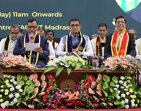 சென்னை ஐஐடி 60-வது பட்டமளிப்பு விழா: மாணவர்களிடம் உச்ச நீதிமன்ற தலைமை நீதிபதி முன்வைத்த 2 கேள்விகள்