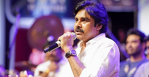குறுகிய மனப்பான்மையில் இருந்து தமிழ் சினிமா வெளியே வரவேண்டும்: பவன் கல்யாண்