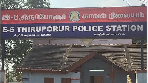 திருப்போரூர் | நாட்டு வெடிகுண்டு வெடித்து 2 பேர் காயம்