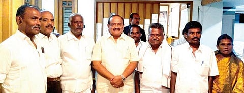 கவுன்சிலர்கள் திமுகவுக்கு மாறியதால் அதிமுகவிடம் இருந்து பறிபோகும் நத்தம் ஒன்றிய தலைவர் பதவி