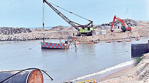 நெம்மேலியில் கடல்நீரை குடிநீராக்கும் திட்டம்; கட்டுமான பணிகளை விரைந்து முடிக்க வேண்டும்: தலைமைச் செயலர் அறிவுறுத்தல்