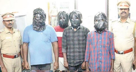 திருப்பூரில் கடை உரிமையாளரிடம் ரூ.16 லட்சம் கொள்ளை வழக்கில் மேலும் 4 பேர் கைது
