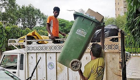 தமிழகத்தில் தனியாரிடம் குப்பை சேகரிப்பு பணி ஒப்படைப்புக்கு இ.கம்யூ. எதிர்ப்பு