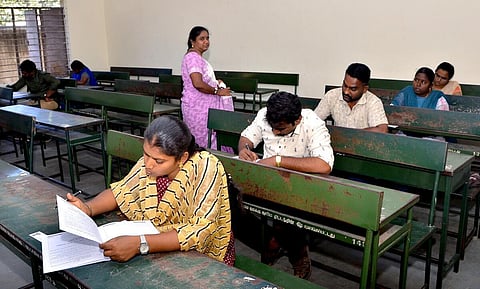 குரூப் 1 முதன்மை தேர்வுகள் தொடங்கின